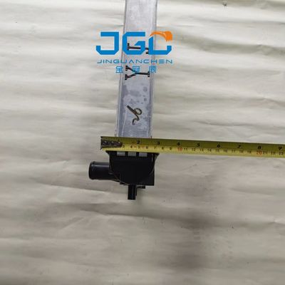 ছোট খননকারী আনুষাঙ্গিক E305 অ্যালুমিনিয়াম জলের ট্যাঙ্ক রেডিয়েটর জল কুলিং সিস্টেম