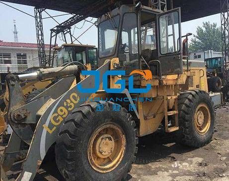LG930 লোডার সামনের এবং পিছনের দরজা উইন্ডো গ্লাস পূর্ণ গাড়ী উইন্ডোজিল