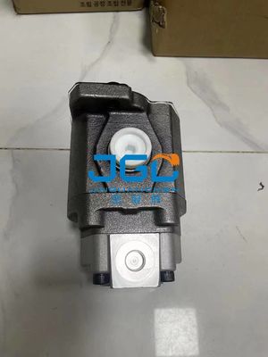 নির্মাণ যন্ত্রপাতি যন্ত্রাংশ AP2D28 গিয়ার পাম্প DX55 60 Excavator Parts