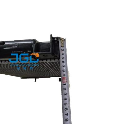 PC40-8 PC50-8 PC35-8 PC30-8 খননকারীর রেডিয়েটার 20T-03-81111