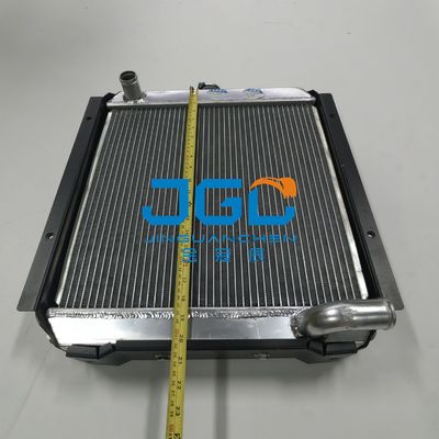 PC50UU PC40-7 জলের ট্যাঙ্ক রেডিয়েটর 20T-03-71110 এক্সকাভেটর আনুষাঙ্গিক