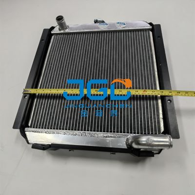 PC50UU PC40-7 জলের ট্যাঙ্ক রেডিয়েটর 20T-03-71110 এক্সকাভেটর আনুষাঙ্গিক