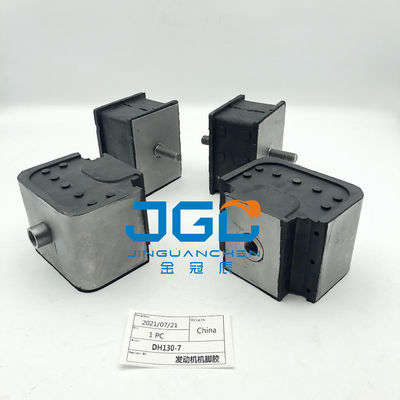 Excavator Parts Doosan Daewoo DH130-7 ইঞ্জিন ফুট রাবার শকপ্রুফ আঠালো।