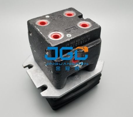 এক্সক্যাভেটর ক্যাবিনের খুচরা যন্ত্রাংশ SK200 SK210 SK230-6E ফুট ভালভ পেডেল পাইলট ভালভ YN30V00106F2 YN30V00105F2