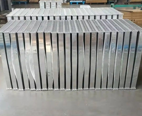 ইঞ্জিনিয়ারিং অ্যাপ্লিকেশন Excavator Radiator E120B Excavator Parts