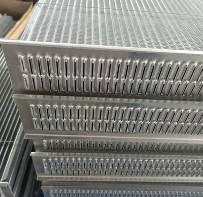 ইঞ্জিনিয়ারিং অ্যাপ্লিকেশন Excavator Radiator E120B Excavator Parts