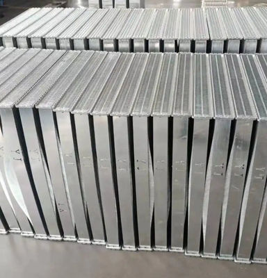 ভাল মানের জনপ্রিয় খননকারীর রেডিয়েটার R130 খননকারীর জন্য