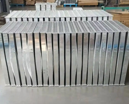 উচ্চ চাহিদা SK200-3 খননকারী রেডিয়েটর অ্যালুমিনিয়াম উপাদান