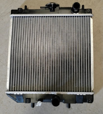 অ্যালুমিনিয়াম উপাদান K7561-85210 RTV900 Excavator Radiator কারখানার গুণমান