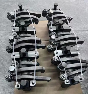 QSM11 Excavator Diesel Engine Complete Rocker Arm Assembly ৪০০৩৯০৫ ৪০০৩৯০৬