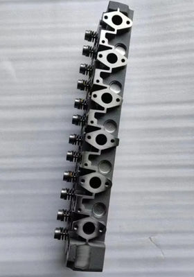 ভলভো D6E সিলিন্ডার হেড VOE20855301 VOE20941118 EC160C EC180C EC210B এর জন্য উপযুক্ত